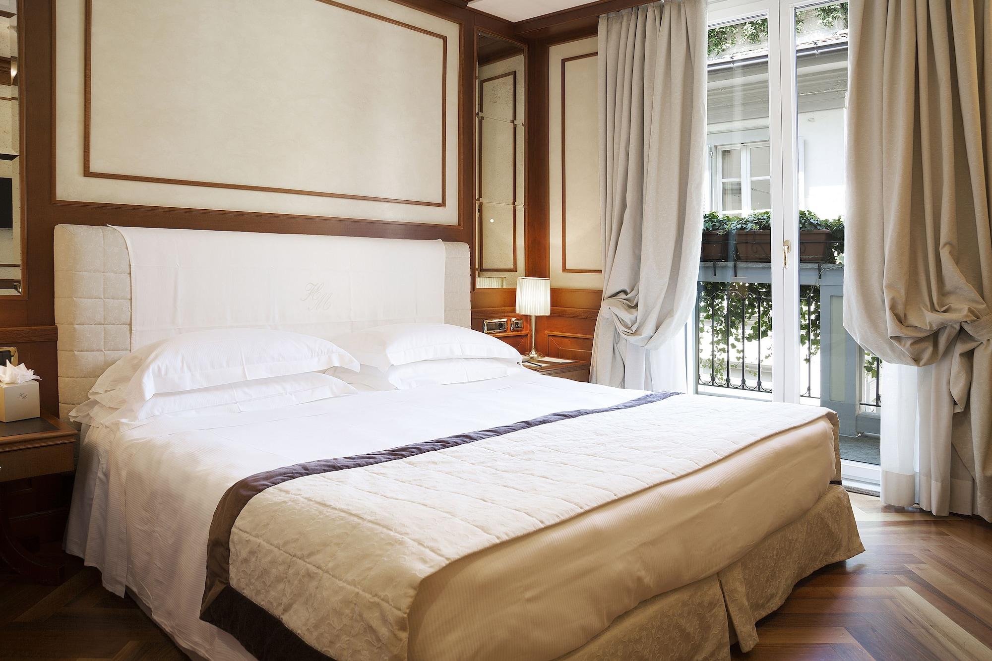 Hotel Manzoni Milano Esterno foto
