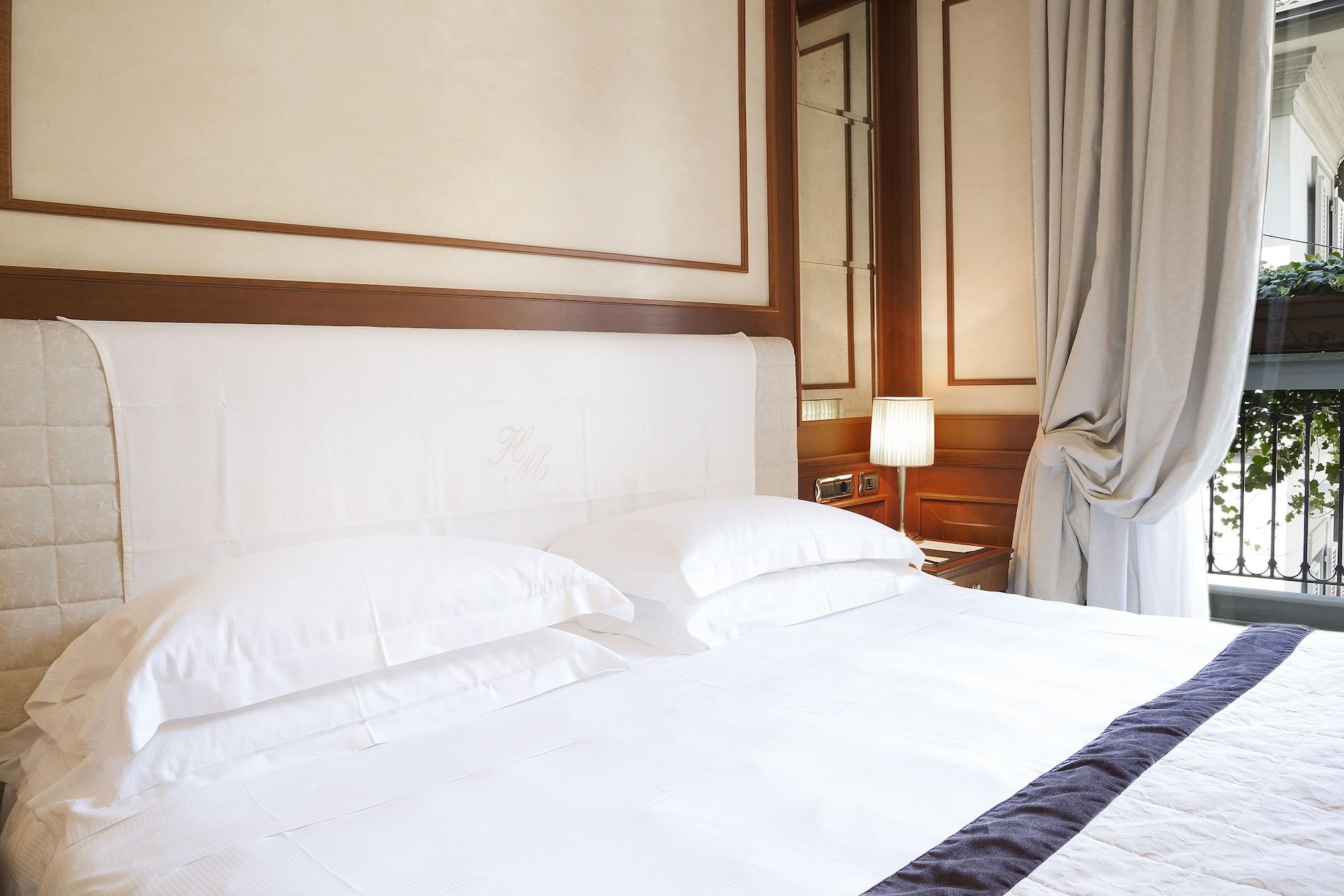 Hotel Manzoni Milano Esterno foto