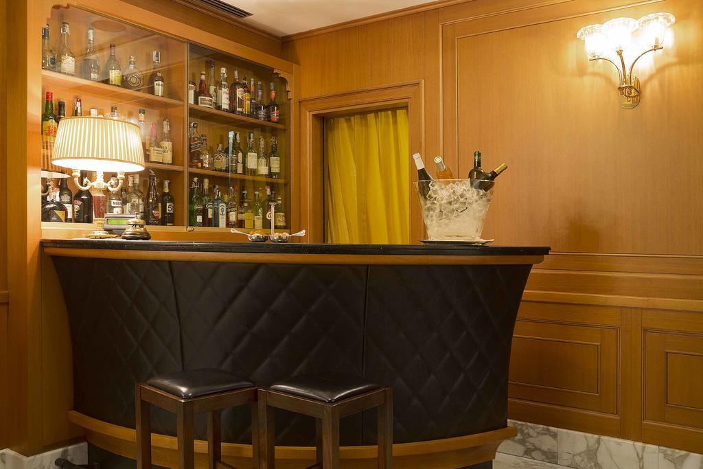 Hotel Manzoni Milano Esterno foto
