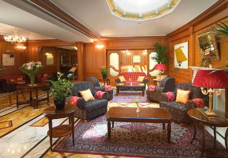 Hotel Manzoni Milano Esterno foto